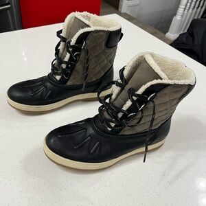 Winter Lace Up Boots